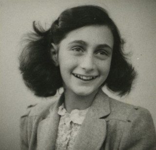 Copyright: Anne Frank, 1942, Photo collection AnneFrank House, Amsterdam, Public Domain Work